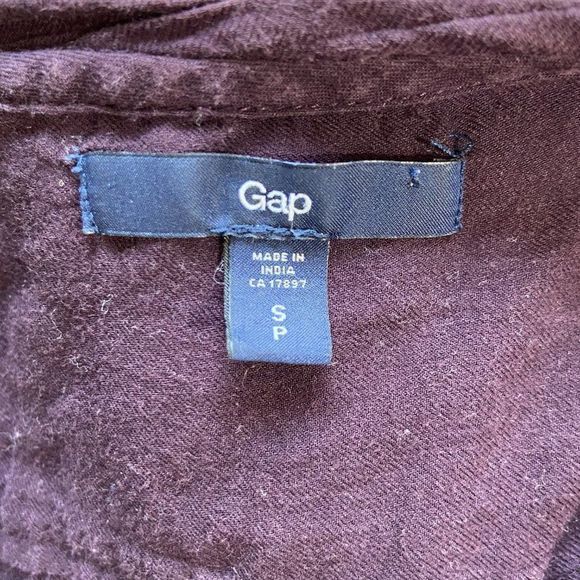 🌿4/$35🌿GAP Purple Long‎ Sleeve Button Down Shirt (S) - Picture 6 of 8